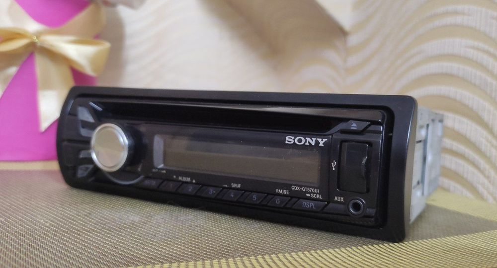 Магнитола Sony CDX-GT570UI CD AUX USB