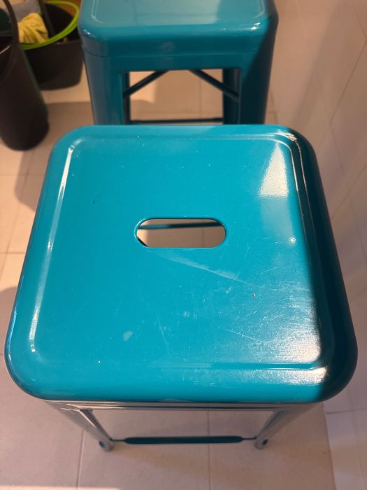 Conjunto 2 bancos altos turquesa