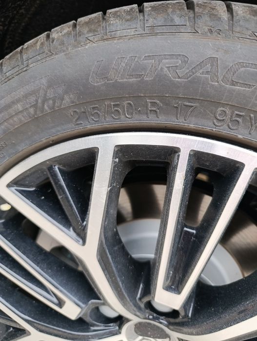 Komplet opon letnich Vredestein  215/50 R17