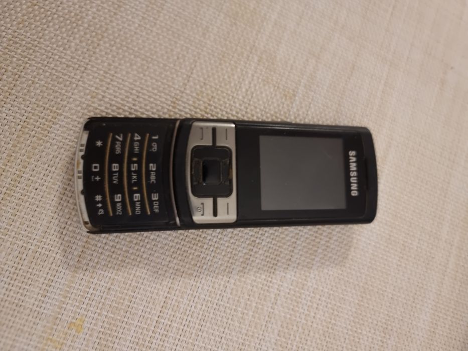Samsung  C3050 telefon  komórkowy