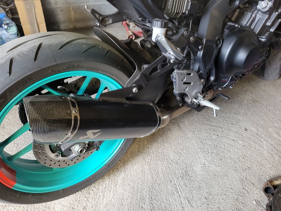 Yamaha MT09 21r-23r 3gen cyklop CP3 tłumik wydech Akrapovic