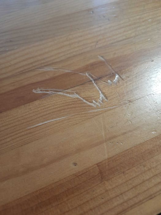 Mesa de madeira + 6 cadeiras