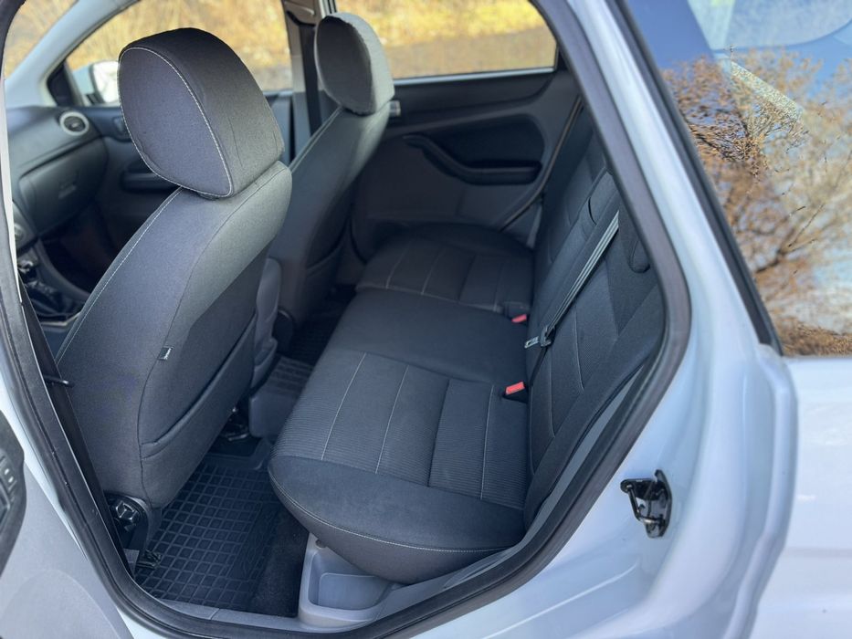 Продам Форд Фокус 2010 год дизель не крашенный