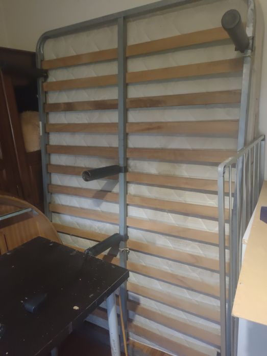 Estrado 180x120 bom estado