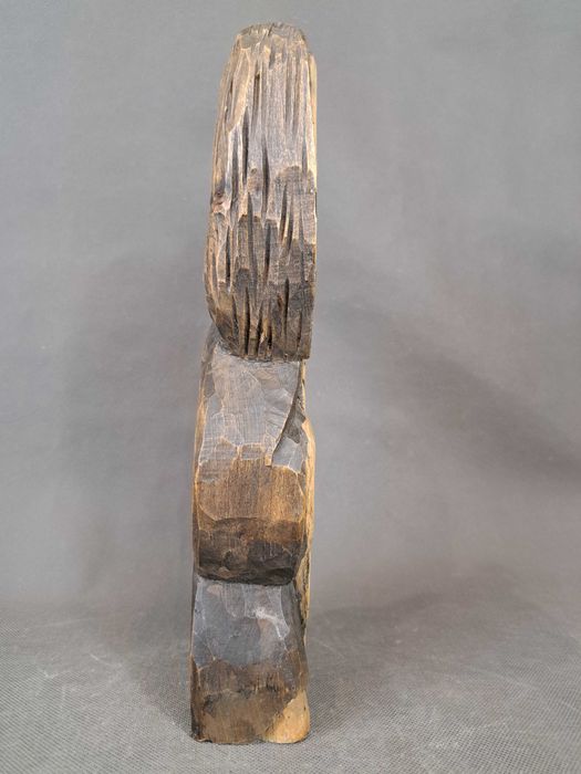 Muzykant, ludowa rzeźba drewniana, wys. 30 cm