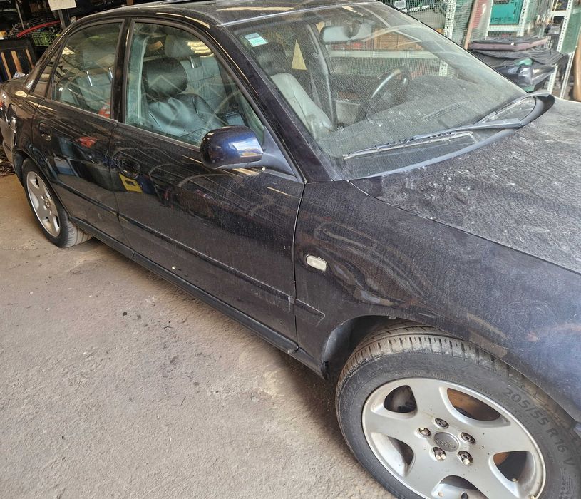 Audi A4 para peças