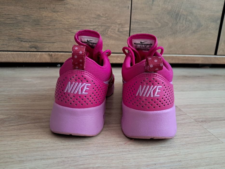 Кросівки Nike Air Max Thea