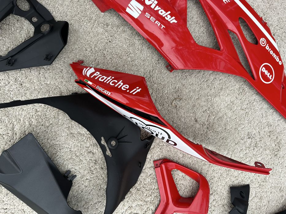 Ducati Panigale 1199s owiewki, siedzenie, szyba