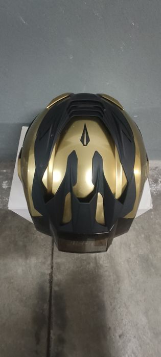 Capacete Icon Gold