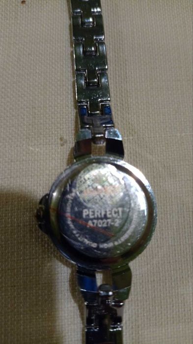 Zegarek damski Perfect srebrny