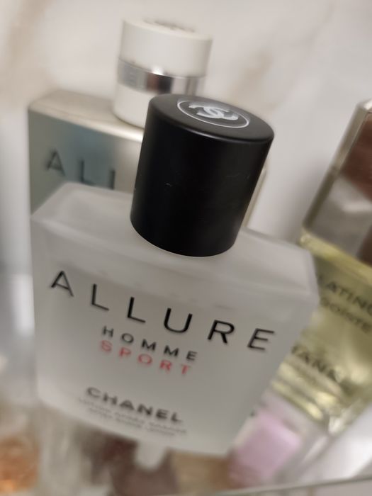 After shave Allure da Channel quase novo.