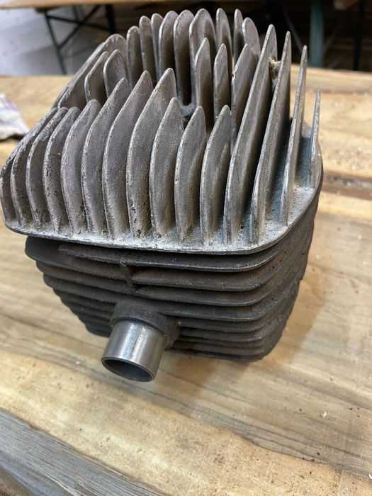 Cylinder i głowica wsk 125 żeliwny