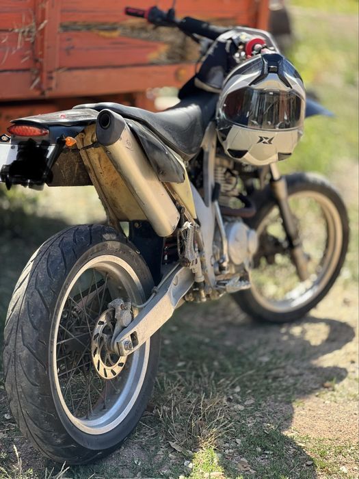 Ajp pr3 125cc 2011