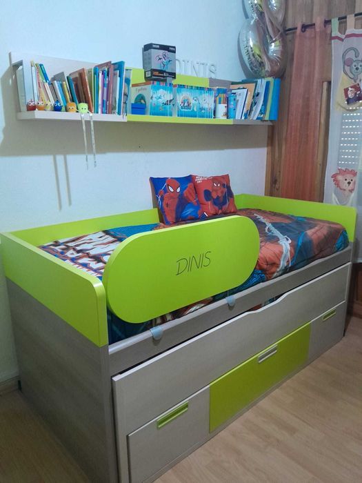 Vendo Quarto de menino completo
