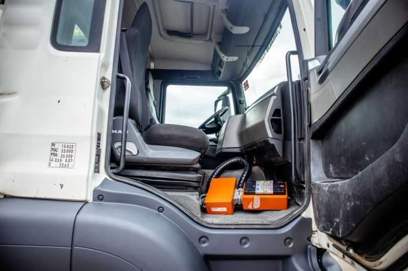 Вантажний автомобіль MAN TGS 32.400 BB+STETTER+BELT/BAND/TAPIS