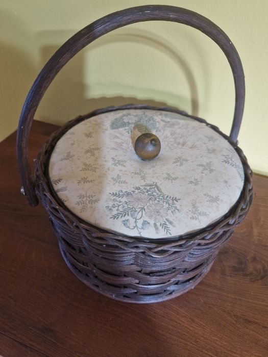 Wiklinowy  niciak, stary