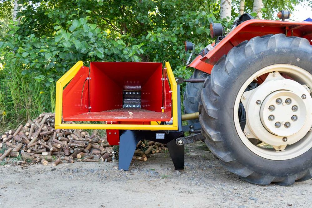 Rębak walcowy REMET R-100 4 nożowy == ROZDRABNIACZ do gałęzi