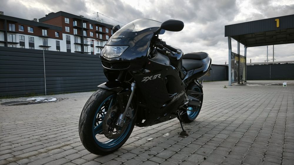 Кавасаки ZX9R 1996