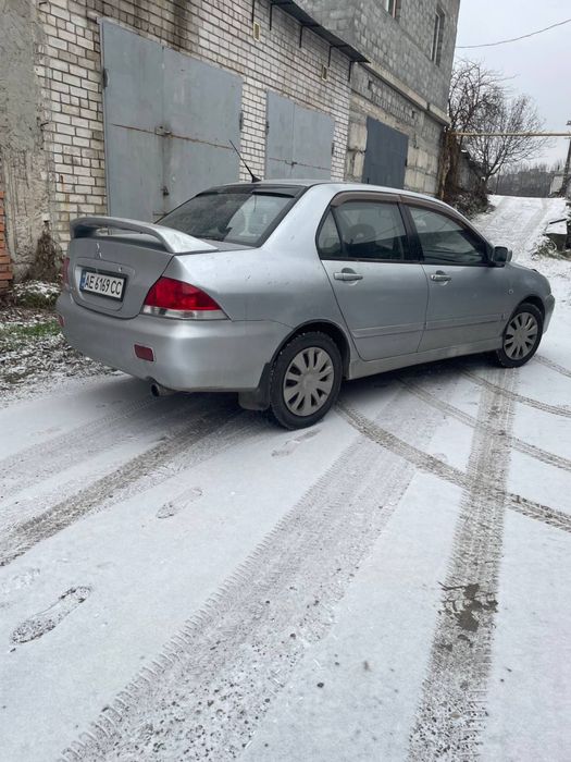 Продам Lancer 9 1.6 2004