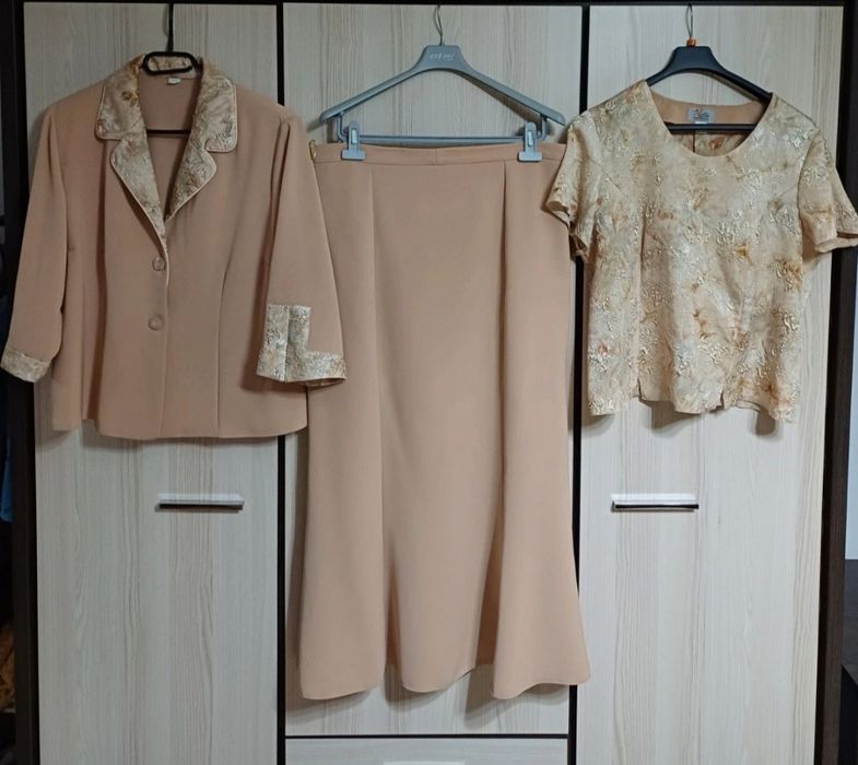 Komplet damski trzy częściowy rozmiar 46 Nella