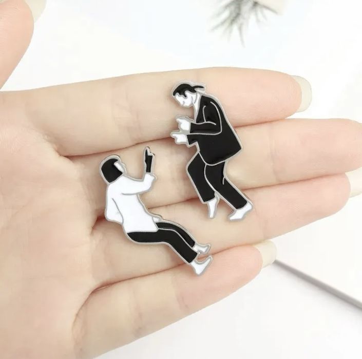2 Pins NOVOS do filme Pulp Fiction