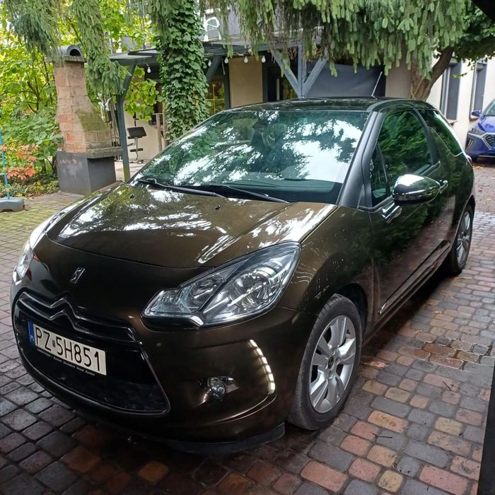Citroën DS3 Citroen DS3 e-HDi, czarna podsufitka
