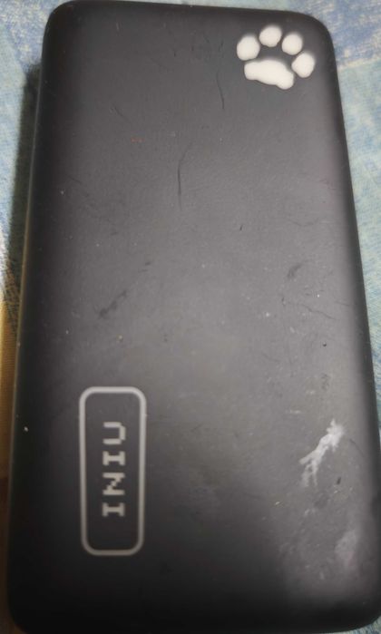 Powerbank b42 INIU20000mAh,saídas 3a Entrada USB tipo C, cm lampada