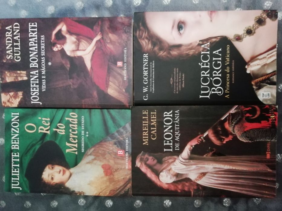 Romances históricos e época de Julia Quinn, T. J Brown, C. W Gortner