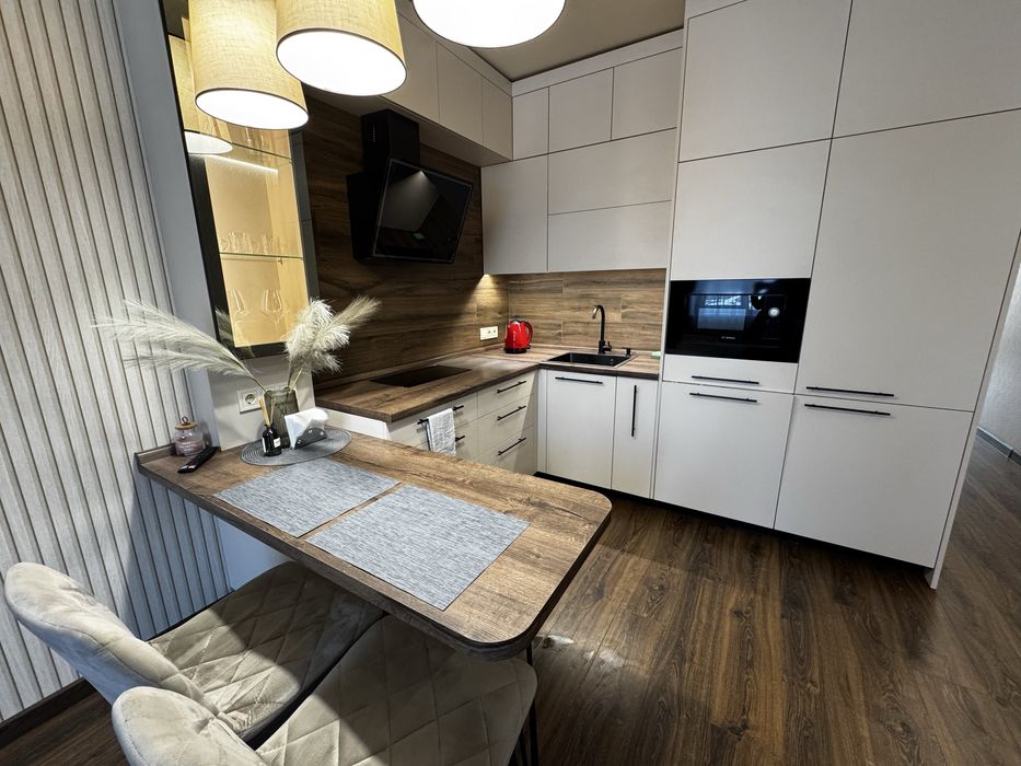 Подобова оренда апартаментів ЖК Вікінг Парк Зелена/Пимоненка/Пасічна