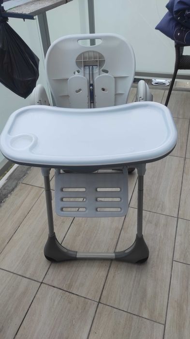 Krzesełko do karmienia dziecka Chicco Polly easy