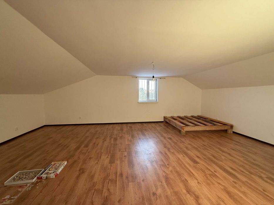 Продаж капітального будинку в селі Бобрик Є ВІДЕООГЛЯД