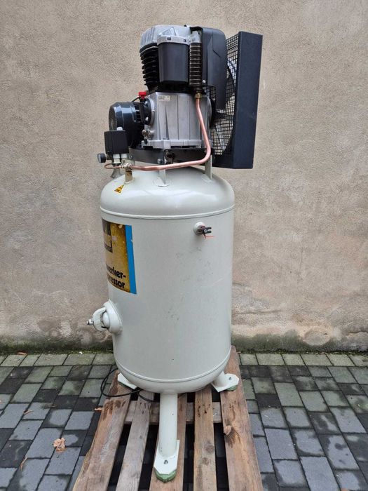 Kompresor sprężarka schneider 270 litrów