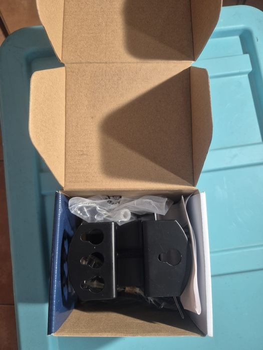 Suporte para TV em parede.