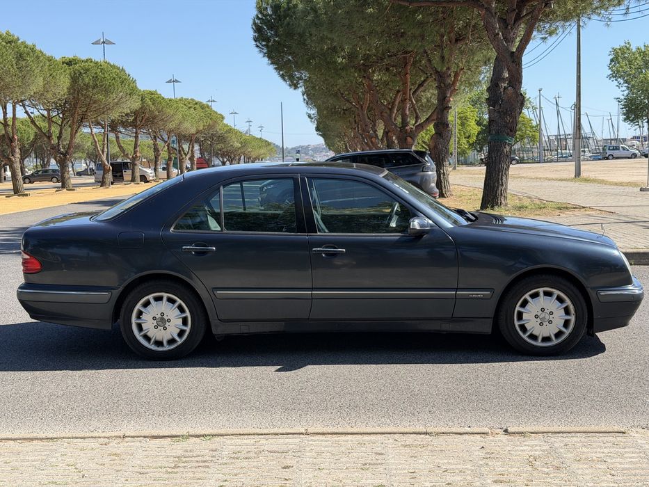Mercedes E320 CDI  Elegance