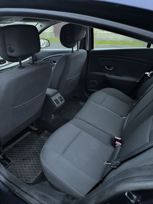 Sprzedam Renault Fluence 1.6 benzyna + gaz