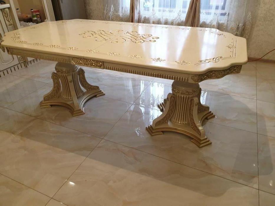 Столи, стільці,для кафе і дому