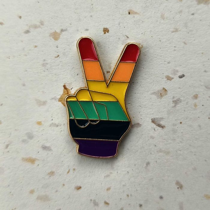 Przypinka emaliowana PINS love