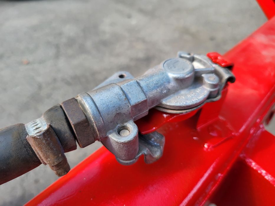 Причіп самоскид свіжопривезений