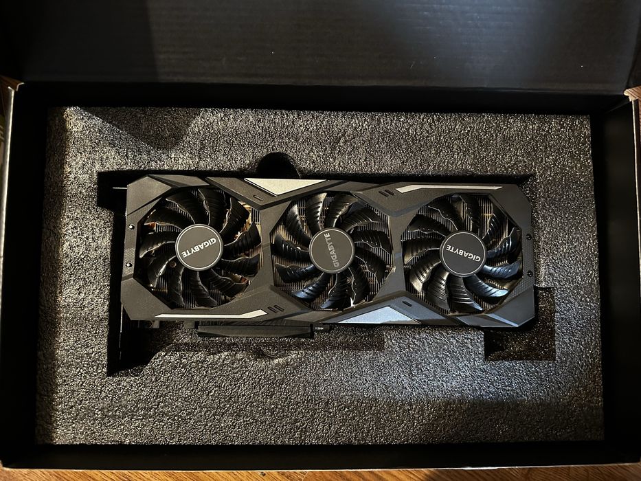 RTX 2070 Super - Gigabyte Windforce OC 3X 8G