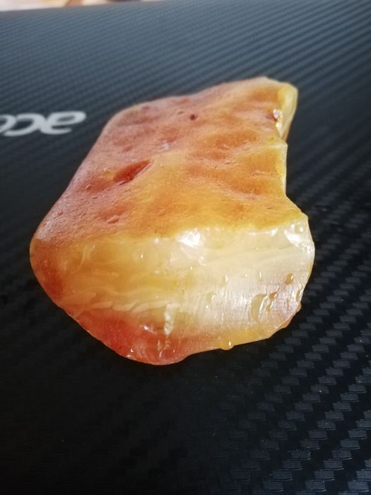 Bursztyn surowy bałtycki 57, 6g  (B7)