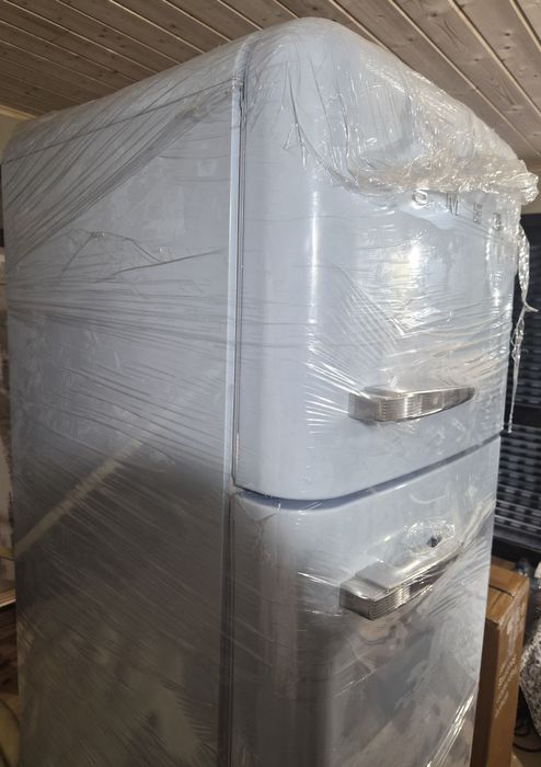 Frigorifico smeg  fab 30 Novo .nunca usado,bebe azul..