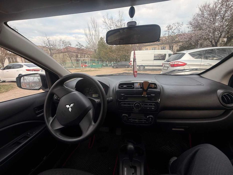 Продаю мітсцбіші міраж