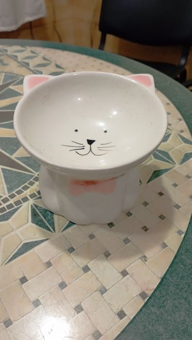 Миска для кота в виде котика