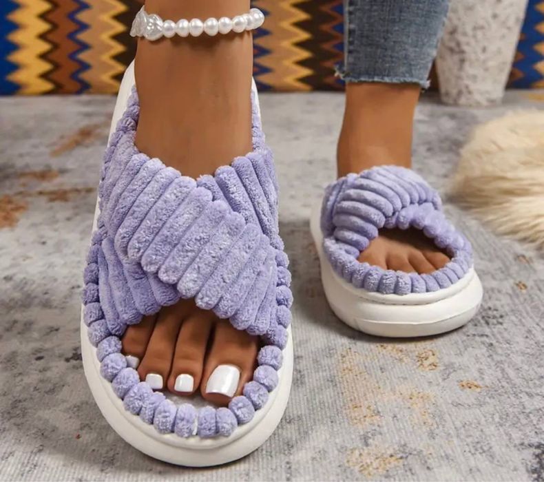 Капці жіночі тапки