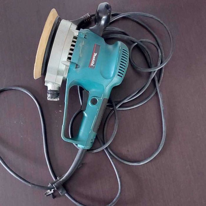 Vendo lixadeira makita