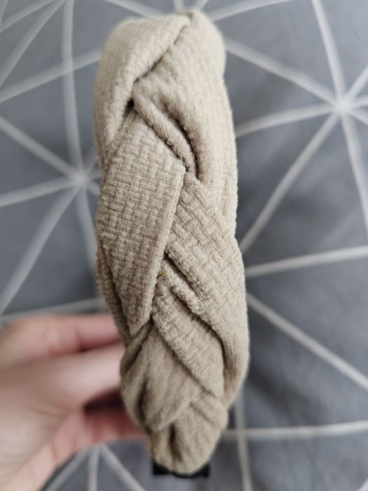 Opaska na włosy beżowa