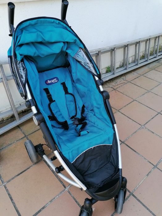 Stroller442028741058242562