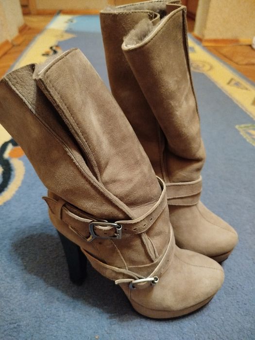 Жіночі зимові черевики