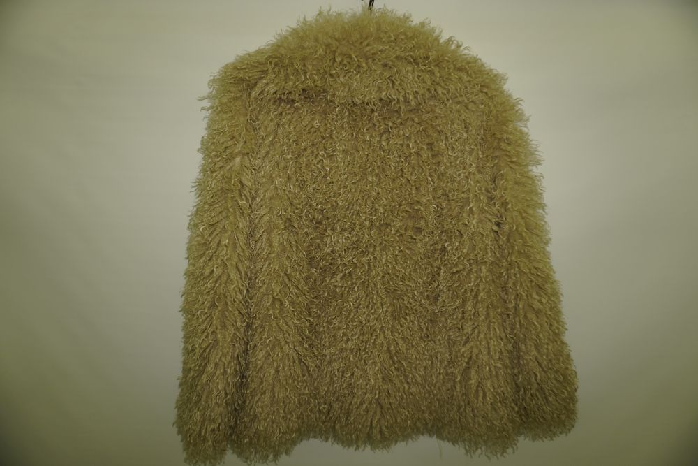 Еко шуба карамельного кольору M розмір демісезон штучна лама Італія