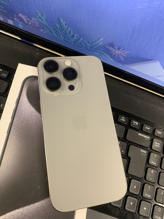 Продам iPhone 16 Pro 128Gb natural titanium rsim мінявся екран